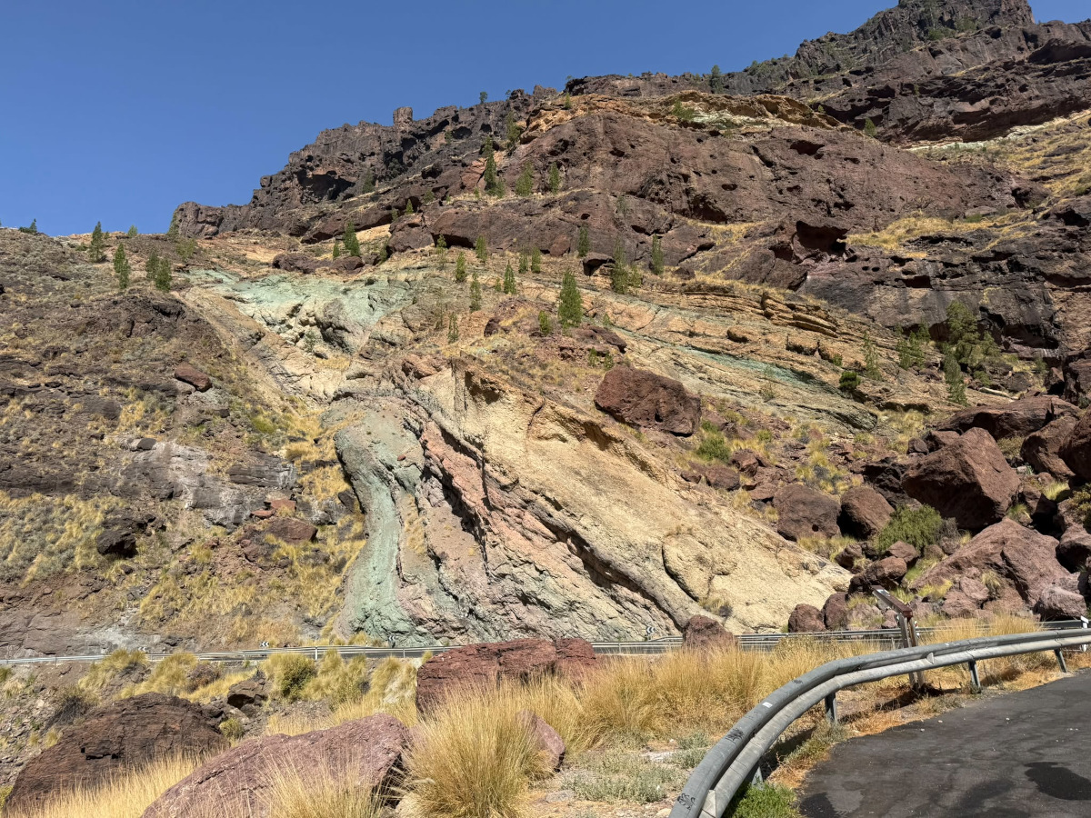 Los Azulejos de Veneguera a Gran Canaria